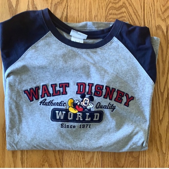 VINTAGE 90s DISNEY WORLD SHIRT - Picture 3 of 4
